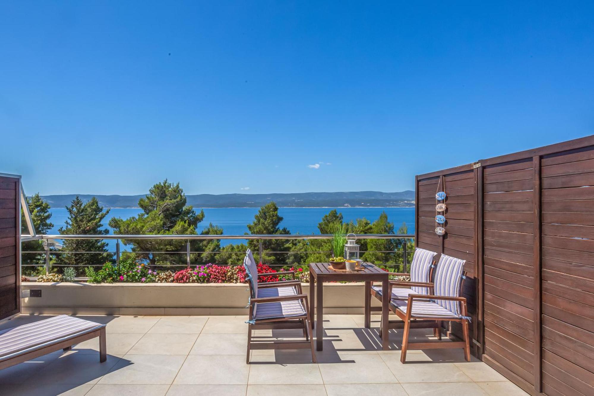 Villa Jolara With Heated Pool Мимице Екстериор снимка